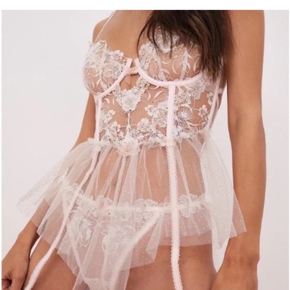 ISO!!! For love and lemons Mae teddy and thong size S!!